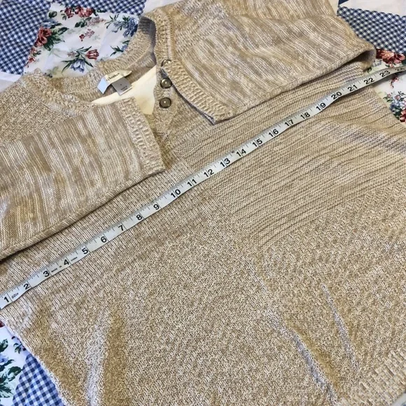 ⭐️ 5/$20 ⭐️ CJ Banks Sweater - Picture 4 of 5